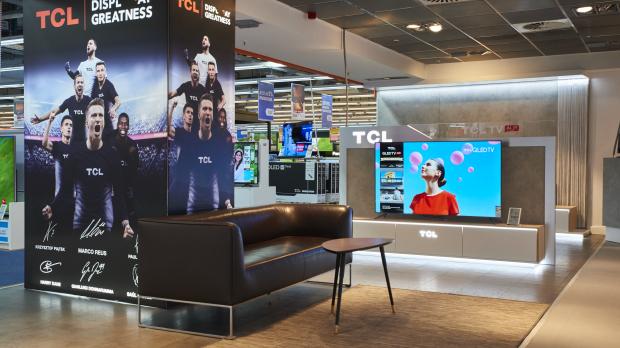 TCL eröffnet neue Shop-in-Shop-Fläche in Hamburger Saturn