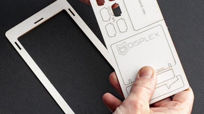 Installation des Montagerahmens, Foto: Displex